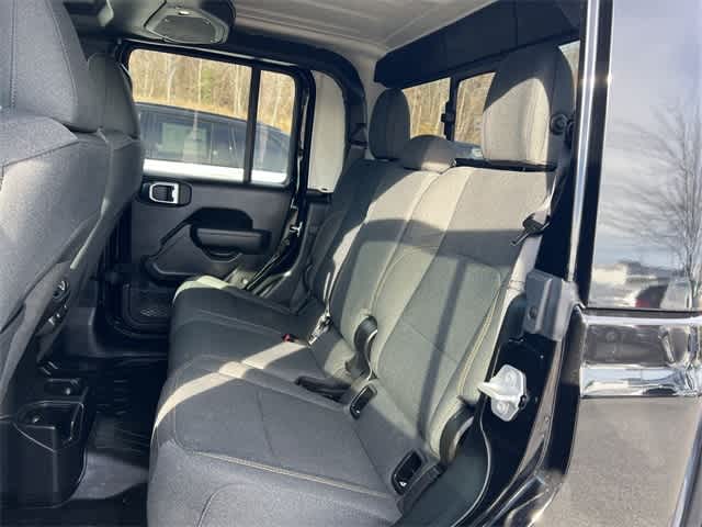 Thumbnail: 2025 Jeep Gladiator - 17