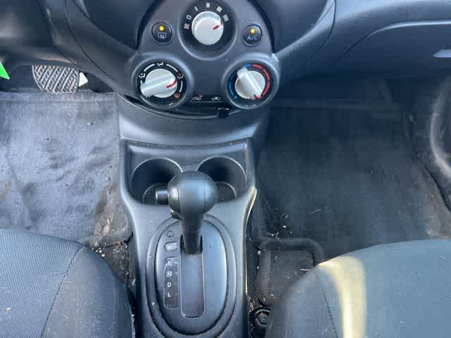 Thumbnail: 2014 Nissan Versa Note - 18