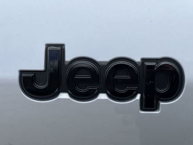 Thumbnail: 2023 Jeep Grand Cherokee - 11
