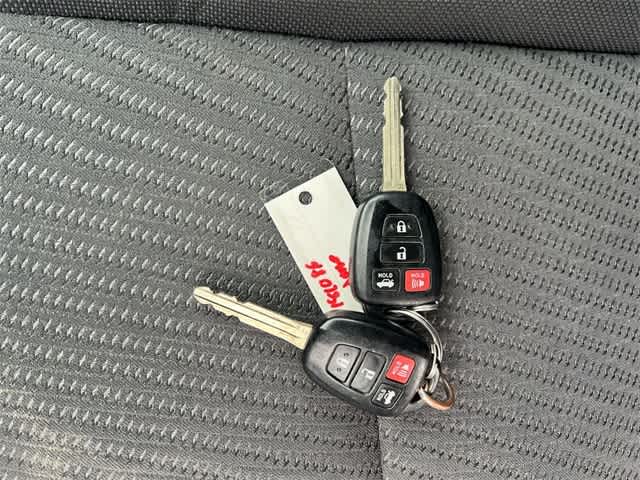 Thumbnail: 2017 Toyota Camry - 25