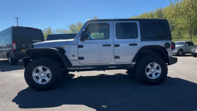 Thumbnail: 2021 Jeep Wrangler - 5