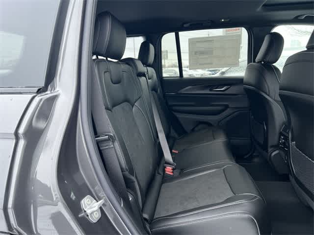 Thumbnail: 2025 Jeep Grand Cherokee - 18