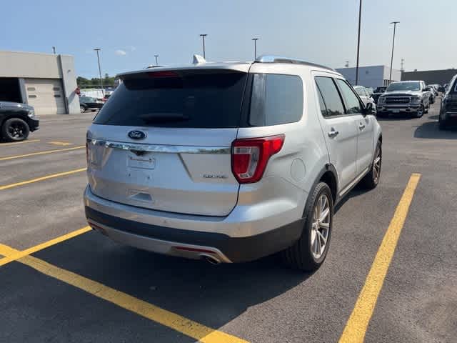Thumbnail: 2016 Ford Explorer - 5