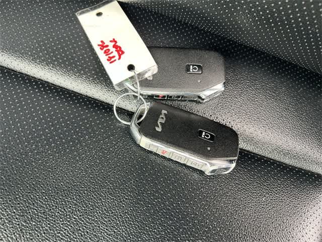 Thumbnail: 2023 Kia Sportage - 25