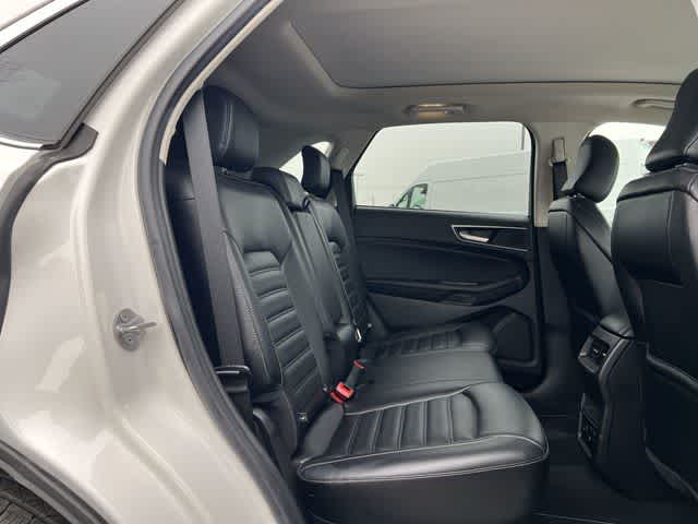 Thumbnail: 2022 Ford Edge - 18