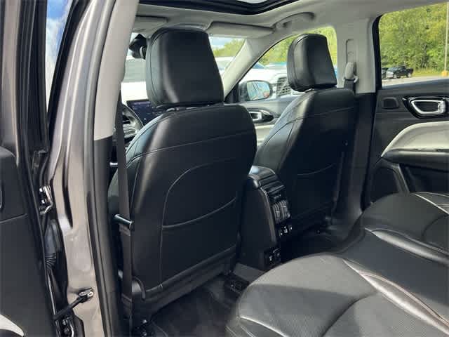 Thumbnail: 2022 Jeep Compass - 16