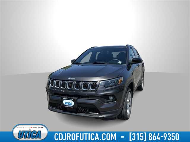 2023 Jeep Compass Latitude -
                  Yorkville, NY