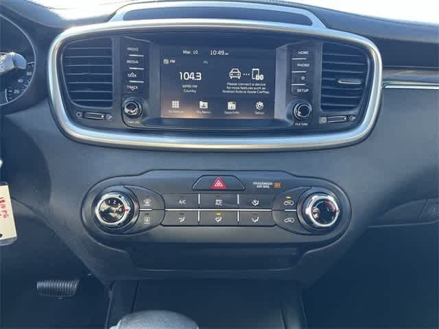 Thumbnail: 2020 Kia Sorento - 21