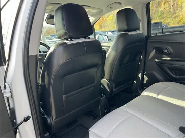 Thumbnail: 2020 Chevrolet Trax - 16