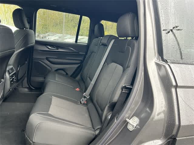 Thumbnail: 2025 Jeep Grand Cherokee - 17