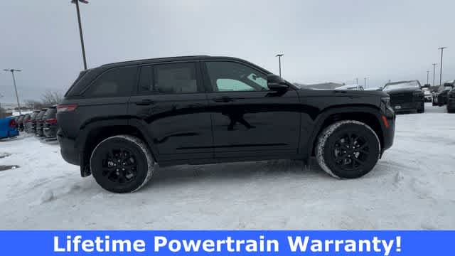Thumbnail: 2026 Jeep Grand Cherokee - 9