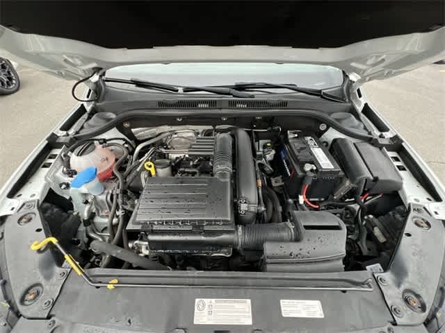 Thumbnail: 2017 Volkswagen Jetta - 13