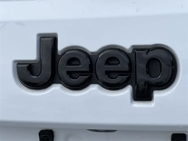 Thumbnail: 2018 Jeep Grand Cherokee - 11