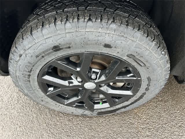 Thumbnail: 2022 Jeep Grand Cherokee - 12