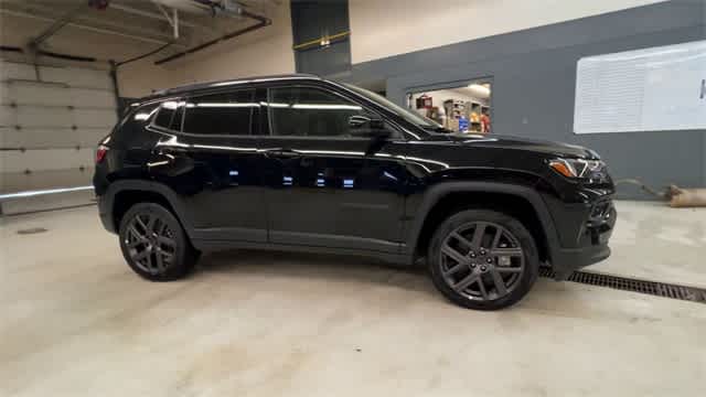 Thumbnail: 2026 Jeep Compass - 9