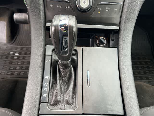 Thumbnail: 2013 Ford Taurus - 30