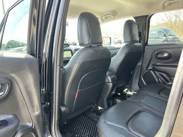 Thumbnail: 2022 Jeep Renegade - 16