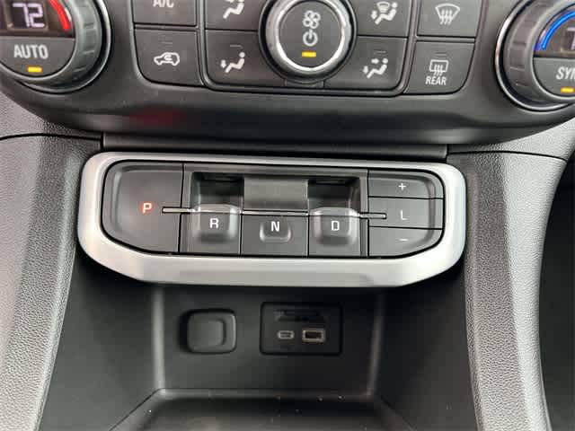 Thumbnail: 2022 GMC Acadia - 22