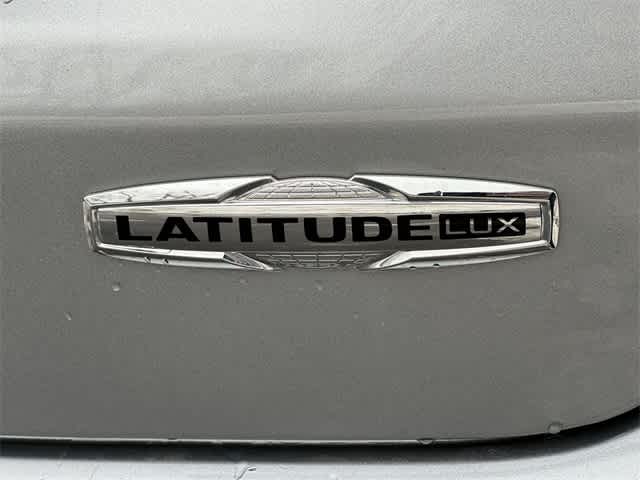 Thumbnail: 2022 Jeep Compass - 11