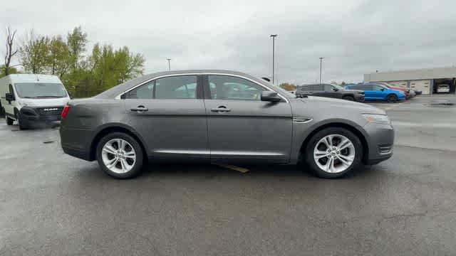 Thumbnail: 2013 Ford Taurus - 9