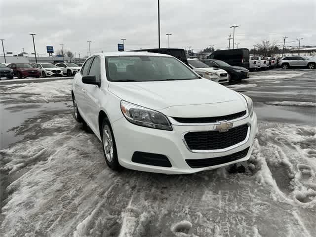 Thumbnail: 2015 Chevrolet Malibu - 16