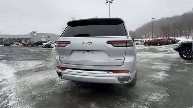 Thumbnail: 2022 Jeep Grand Cherokee - 7