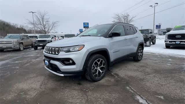 Thumbnail: 2024 Jeep Compass - 4