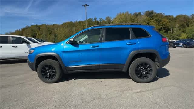 Thumbnail: 2019 Jeep Cherokee - 5