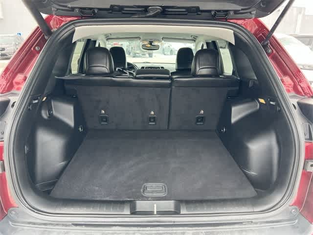 Thumbnail: 2019 Jeep Cherokee - 24