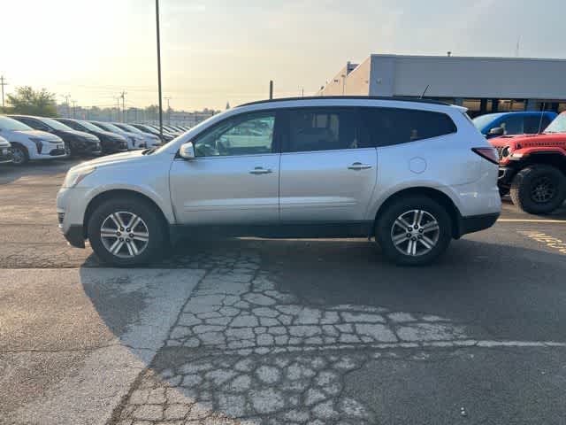 Thumbnail: 2017 Chevrolet Traverse - 3