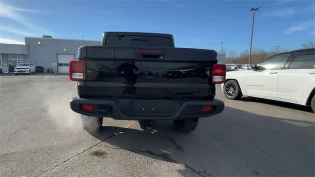 Thumbnail: 2025 Jeep Gladiator - 7