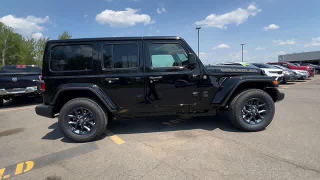 Thumbnail: 2026 Jeep Wrangler - 9
