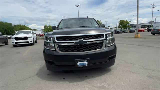 Thumbnail: 2017 Chevrolet Tahoe - 3
