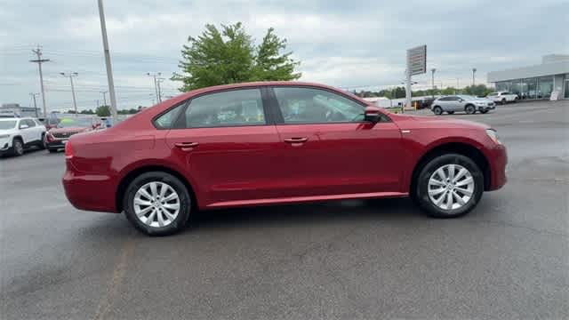 2015 Volkswagen Passat Wolfsburg Edition 9