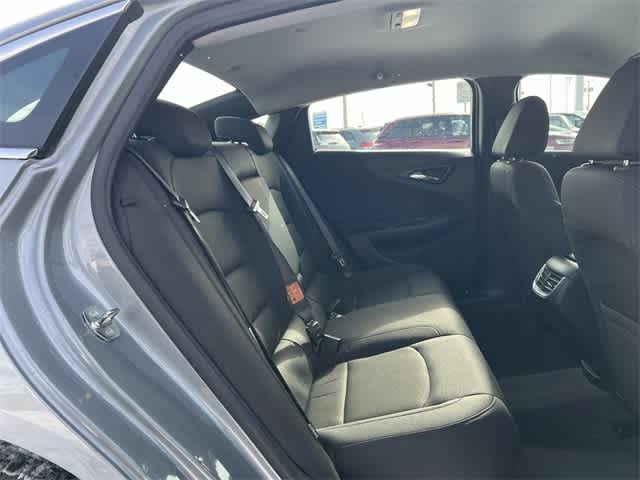 Thumbnail: 2023 Chevrolet Malibu - 18