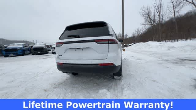 Thumbnail: 2026 Jeep Grand Cherokee - 7