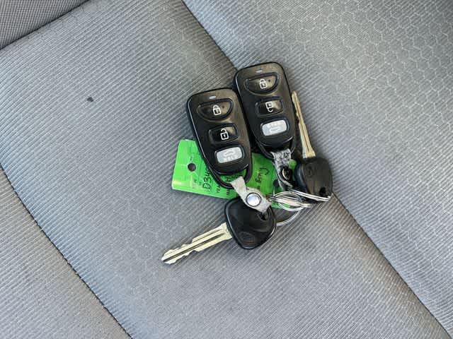 Thumbnail: 2017 Hyundai Elantra - 25