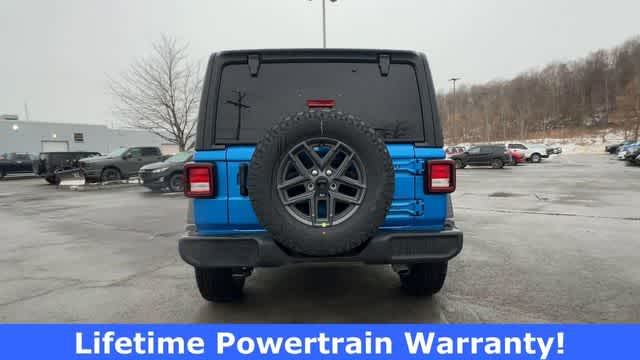 Thumbnail: 2026 Jeep Wrangler - 7