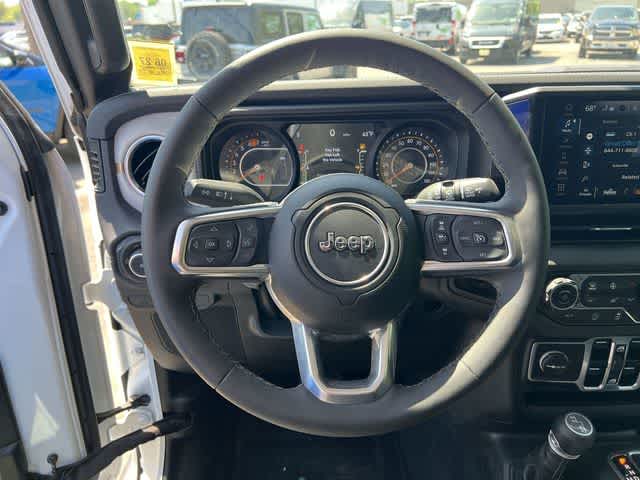 Thumbnail: 2025 Jeep Wrangler - 27