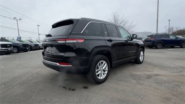 Thumbnail: 2024 Jeep Grand Cherokee - 8