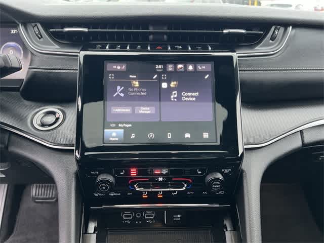 Thumbnail: 2023 Jeep Grand Cherokee - 21