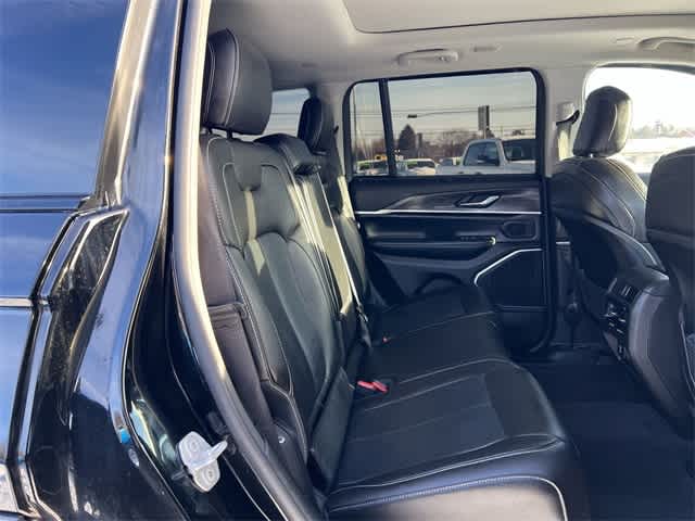 Thumbnail: 2022 Jeep Grand Cherokee - 18