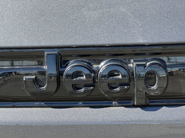 Thumbnail: 2023 Jeep Grand Cherokee - 11