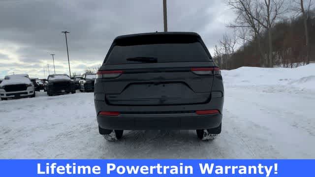 Thumbnail: 2026 Jeep Grand Cherokee - 7