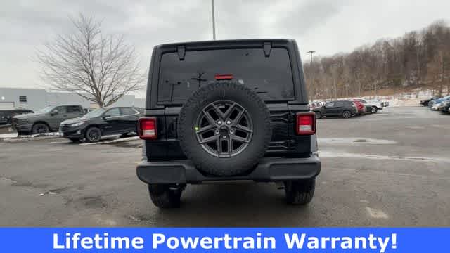Thumbnail: 2026 Jeep Wrangler - 7