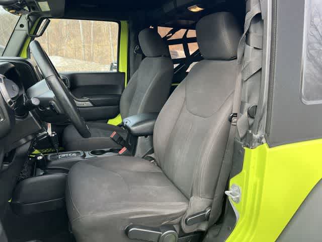 Thumbnail: 2017 Jeep Wrangler - 15