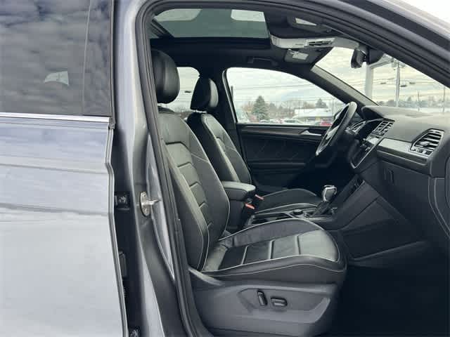 Thumbnail: 2022 Volkswagen Tiguan - 19