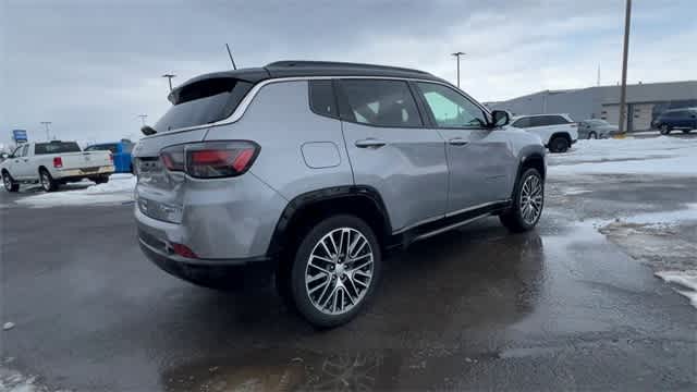 Thumbnail: 2023 Jeep Compass - 8