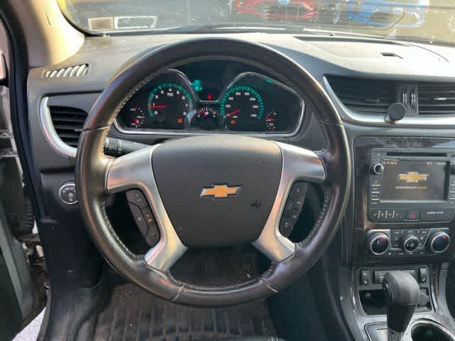 Thumbnail: 2017 Chevrolet Traverse - 16