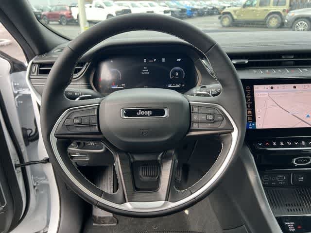 Thumbnail: 2026 Jeep Grand Cherokee - 20